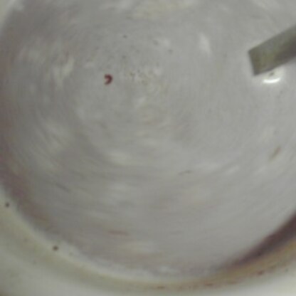 アーモンドチョコで作ったからアーモンドがカップの底に沈んでいるんですよ～＾＾レンチンで早く出来るし美味しいです＾＾ごちそうさまです♪
